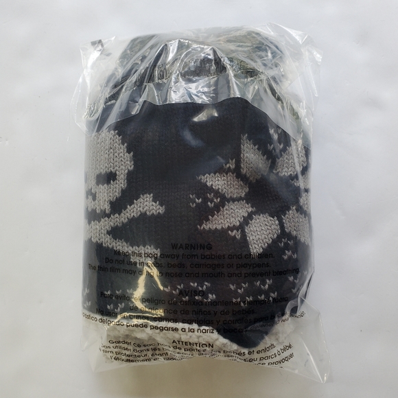 Old Navy Beanie - Picture 10 of 10